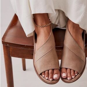 Free People Mont Blanc Sandals Size 39.5 New